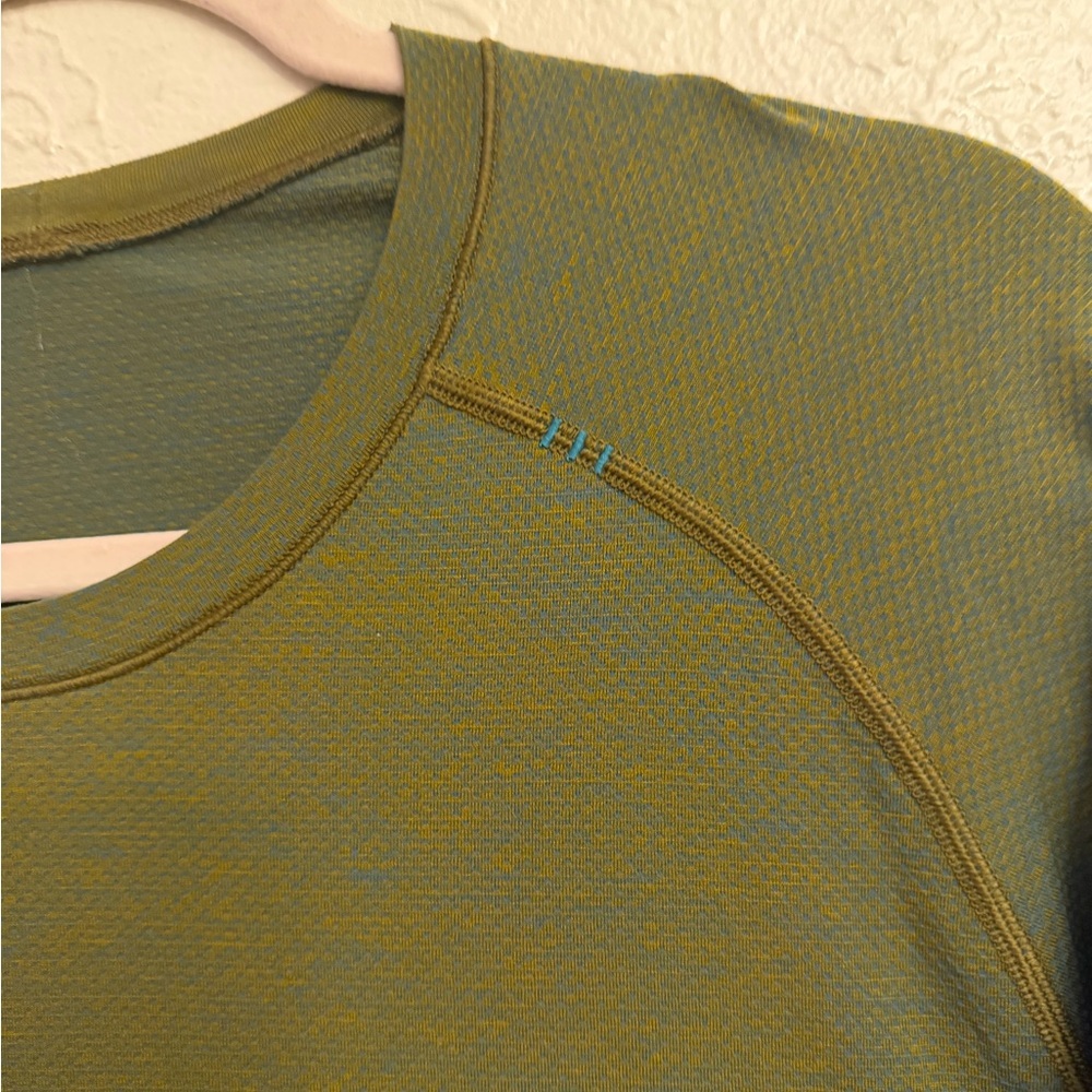 Lululemon Shirt - Picture 3 of 4